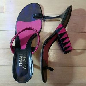 Vintage 90s Gianni Versace 38 Pink/Black Sandals